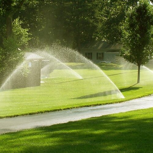 Lawn-Sprinkler-Photo-L